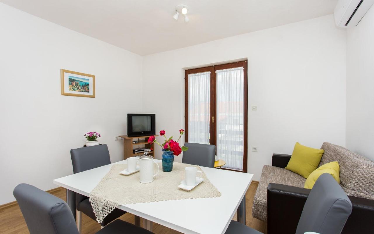 Apartman Broznic Šilo Exterior foto