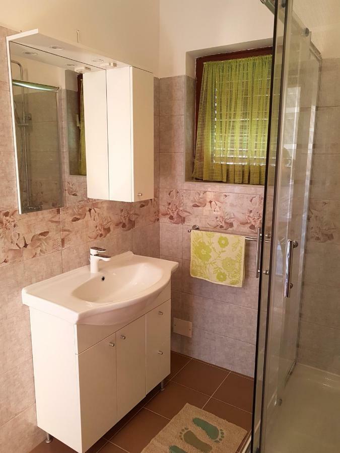 Apartman Broznic Šilo Exterior foto